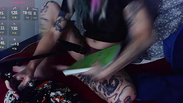 Snapshot of tvstatic chatting on 11/08/25, 07:41 tvstatic online show from 11/08/25, 07:41