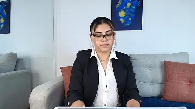 MeganCrow online show from 10/05/25, 11:35