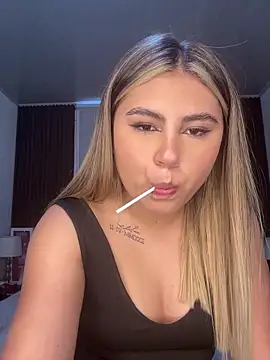 MeganCrow online show from 04/14/26, 07:53