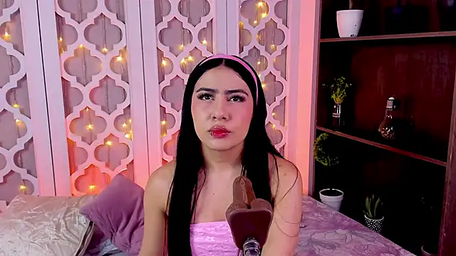 aniie west online show from 02/04/25, 12:22