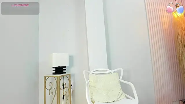 alana rossetti online show from 05/13/26, 03:15
