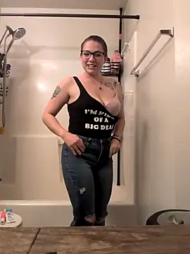 Snapshot of YourNotMySupervisor chatting on 10/13/25, 03:17 YourNotMySupervisor online show from 10/13/25, 03:17