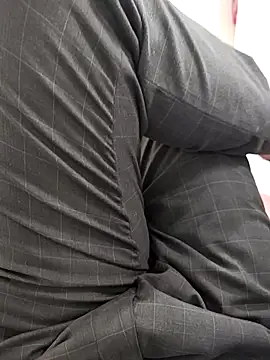 Snapshot of Younme6-9 chatting on 10/14/25, 10:38 Younme6-9 online show from 10/14/25, 10:38