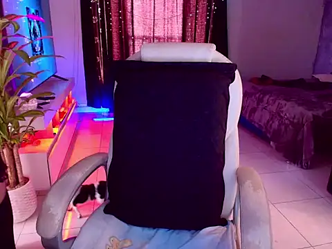 Snapshot of latexgoddes chatting on 01/08/26, 09:17 latexgoddes online show from 01/08/26, 09:17