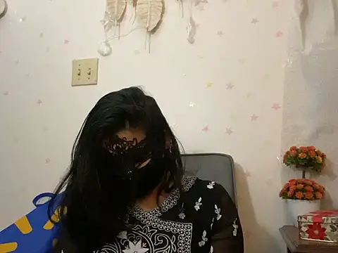 Snapshot of desiiiinigal chatting on 01/16/26, 11:42 desiiiinigal online show from 01/16/26, 11:42