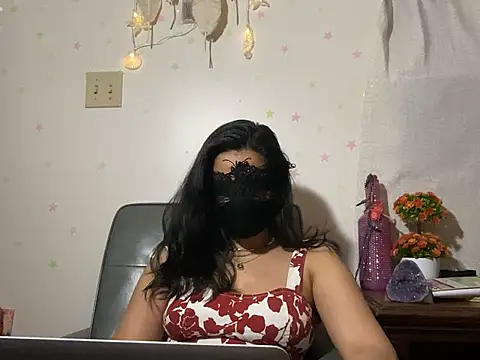 Snapshot of desiiiinigal chatting on 01/31/26, 11:25 desiiiinigal online show from 01/31/26, 11:25