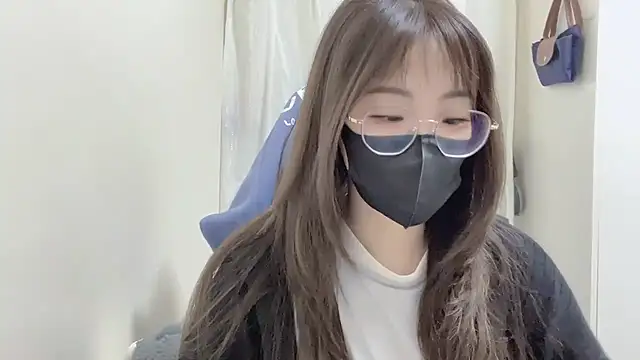 Chu1314 online show from 11/25/25, 03:23