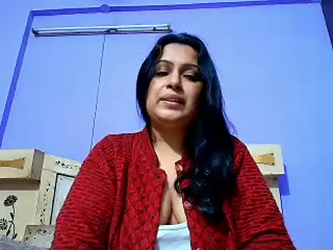 Sophia James online show from 02/04/25, 06:49