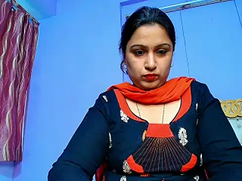 Sophia James online show from 02/06/25, 11:54