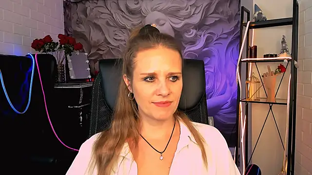 EmiliaBedy online show from 03/05/25, 12:11