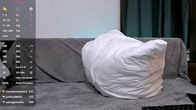 Shiny Jennifer online show from 01/26/25, 10:46