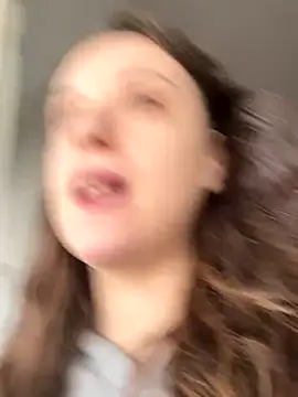 bunnythetailor online show from 12/17/25, 01:06