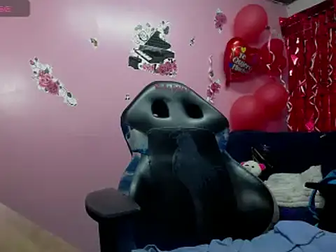 Snapshot of Sofii_cutee chatting on 02/20/25, 12:47 Sofii cutee online show from 02/20/25, 12:47