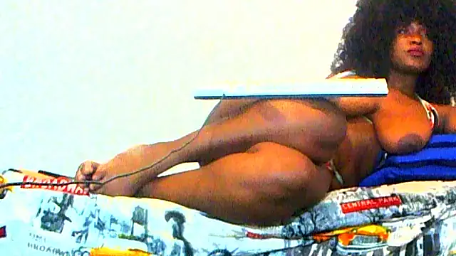 Snapshot of _GENEXYS_ chatting on 02/28/25, 10:09  GENEXYS  online show from 02/28/25, 10:09