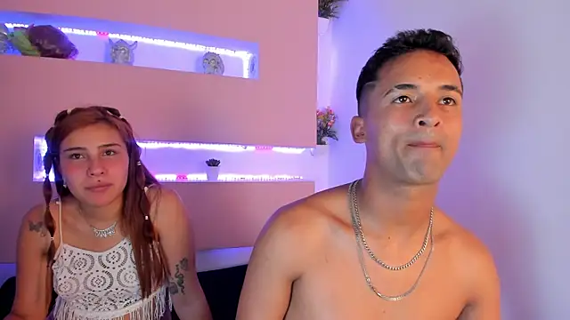 Snapshot of Nikki_and_Mayk chatting on 01/31/25, 02:26 Nikki and Mayk online show from 01/31/25, 02:26