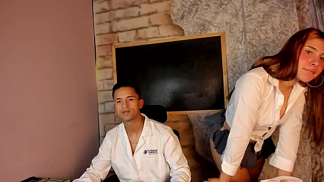 Snapshot of Nikki_and_Mayk chatting on 02/19/25, 02:55 Nikki and Mayk online show from 02/19/25, 02:55