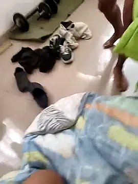 Snapshot of Nikki_and_Mayk chatting on 10/17/25, 05:26 Nikki and Mayk online show from 10/17/25, 05:26