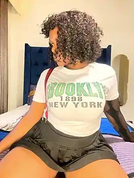 Boneca25 online show from 02/02/25, 04:43
