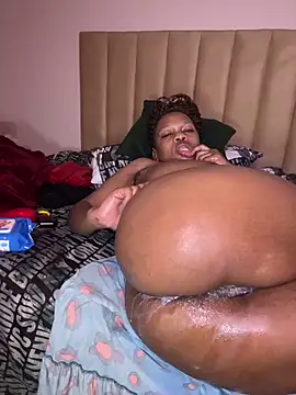 Boneca25 online show from 03/27/26, 09:03