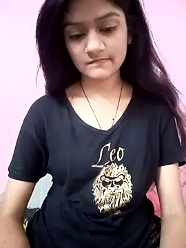 Snapshot of Tanu-00 chatting on 09/24/25, 04:10 Tanu-00 online show from 09/24/25, 04:10