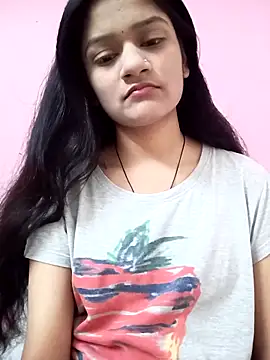 Snapshot of Tanu-00 chatting on 10/11/25, 04:49 Tanu-00 online show from 10/11/25, 04:49