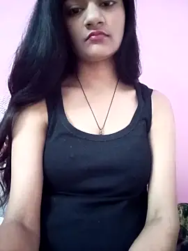 Snapshot of Tanu-00 chatting on 10/19/25, 03:29 Tanu-00 online show from 10/19/25, 03:29