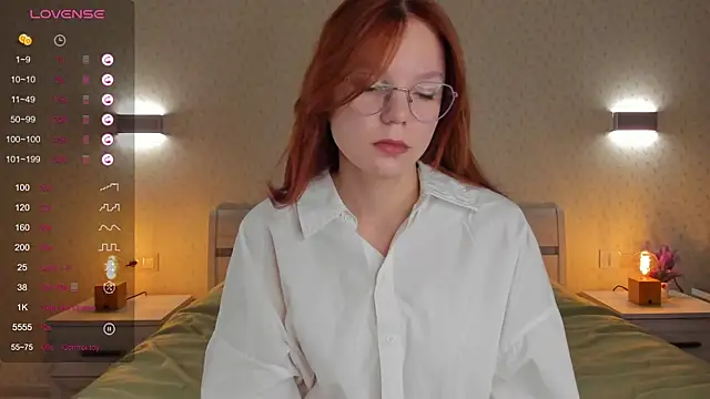 Snapshot of ElvinaBestwick chatting on 03/19/25, 03:40 ElvinaBestwick online show from 03/19/25, 03:40