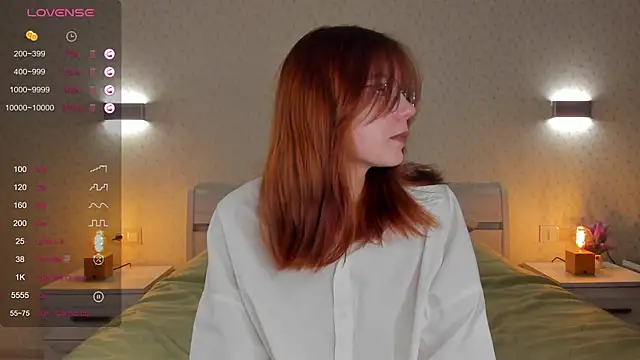 Snapshot of ElvinaBestwick chatting on 03/19/25, 06:44 ElvinaBestwick online show from 03/19/25, 06:44