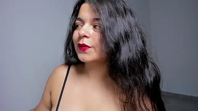 Snapshot of Little_Shaara chatting on 03/13/25, 10:54 Little Shaara online show from 03/13/25, 10:54