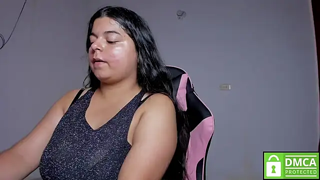 Snapshot of Little_Shaara chatting on 10/02/25, 08:27 Little Shaara online show from 10/02/25, 08:27