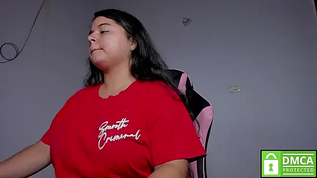 Snapshot of Little_Shaara chatting on 10/16/25, 08:43 Little Shaara online show from 10/16/25, 08:43