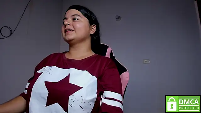 Snapshot of Little_Shaara chatting on 10/20/25, 08:42 Little Shaara online show from 10/20/25, 08:42