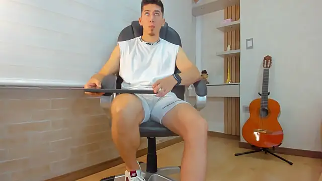 Tombarden online show from 12/21/25, 07:21