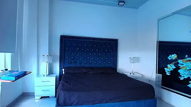 Snapshot of Milu_ballmer chatting on 09/22/25, 06:54 Milu ballmer online show from 09/22/25, 06:54