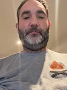 Snapshot of harrychest chatting on 02/04/26, 06:47 harrychest online show from 02/04/26, 06:47