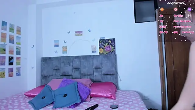 Isangel  online show from 03/18/25, 02:15