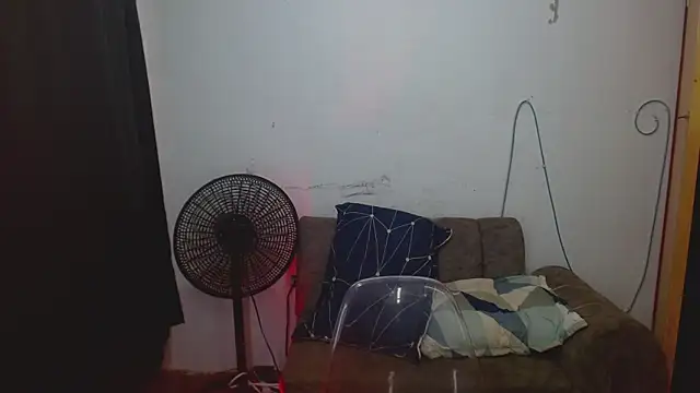 Snapshot of Alexxx_lov chatting on 03/12/26, 12:22 Alexxx lov online show from 03/12/26, 12:22