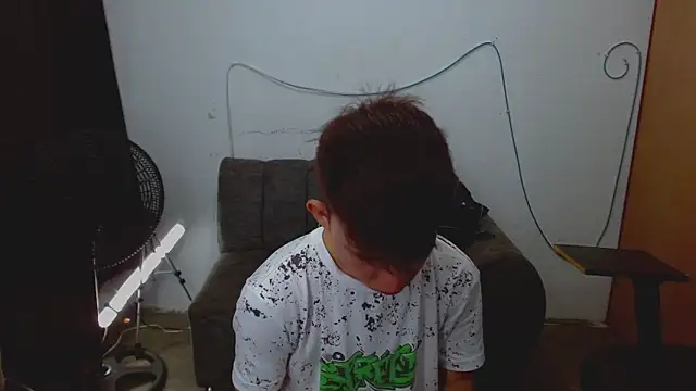 Snapshot of Alexxx_lov chatting on 03/19/26, 12:53 Alexxx lov online show from 03/19/26, 12:53