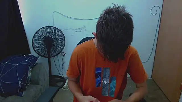 Snapshot of Alexxx_lov chatting on 04/07/26, 01:11 Alexxx lov online show from 04/07/26, 01:11