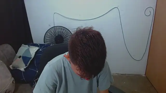 Snapshot of Alexxx_lov chatting on 04/14/26, 12:11 Alexxx lov online show from 04/14/26, 12:11