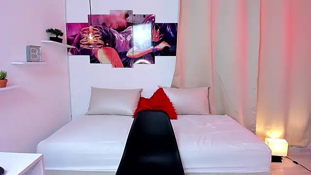 Snapshot of Karime_Oil chatting on 03/07/25, 07:27 Karime Oil online show from 03/07/25, 07:27