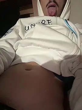 Snapshot of Napoletanobono10 chatting on 01/30/25, 01:55 Napoletanobono10 online show from 01/30/25, 01:55