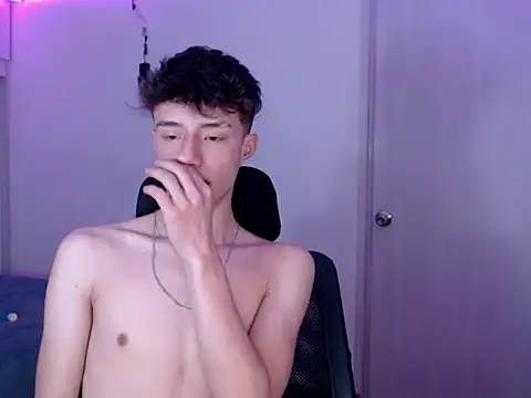 Snapshot of Juanmres chatting on 03/10/26, 09:09 Juanmres online show from 03/10/26, 09:09