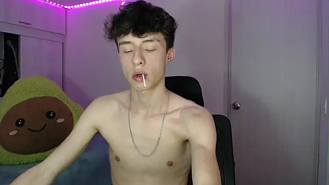 Snapshot of Juanmres chatting on 04/11/26, 12:04 Juanmres online show from 04/11/26, 12:04