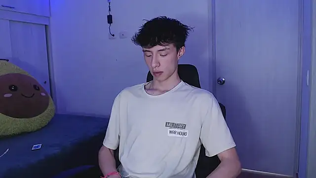 Snapshot of Juanmres chatting on 04/20/26, 07:59 Juanmres online show from 04/20/26, 07:59