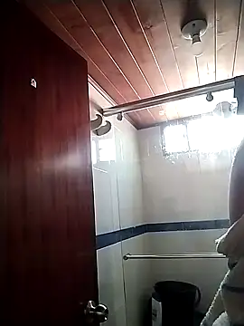 Vale Saenzz online show from 02/21/25, 09:22