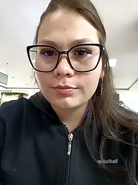 Vale Saenzz online show from 03/08/25, 05:43