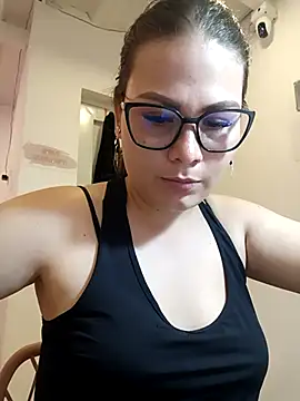 Vale Saenzz online show from 03/11/25, 08:42