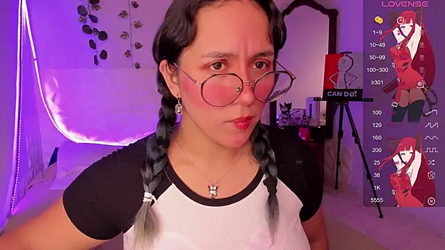 Ludovica6669 online show from 03/03/25, 07:06