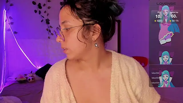 Ludovica6669 online show from 03/09/25, 04:27